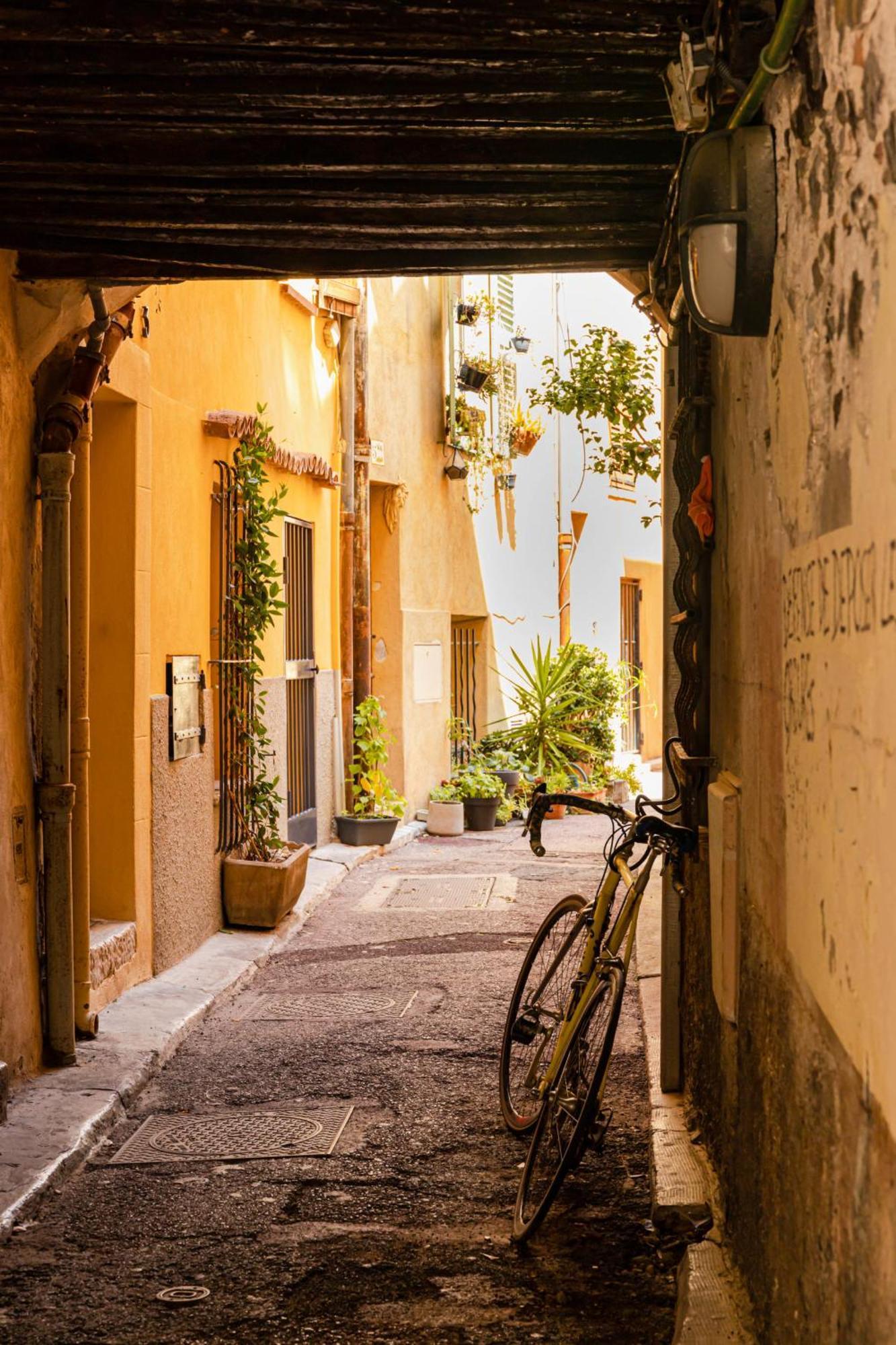 Appartement Retro Dans Le Centre Antibes Exterior photo